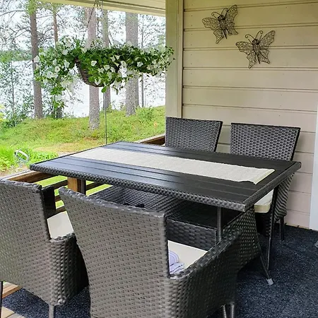 Chalet Salme Lemmikkiystaevaellinen Moekki Taivalkoskella Jokijaerven Rannalla